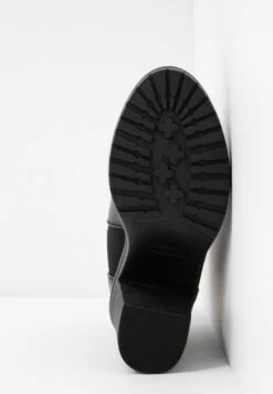 ONLY Shoes Onlboo Loop - Bottines À Talons Hauts - Black 15 ONLY Shoes Onlboo Loop - Bottines À Talons Hauts - Black -Anna Field 0b833309edb04001bfe099ff12efc393