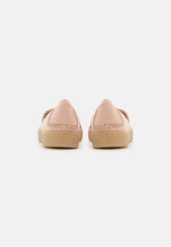 Clarks Barleigh Low - Baskets Basses - Pale Peach -Anna Field 135ed3043ab14cd48d137f8b4dc2c792