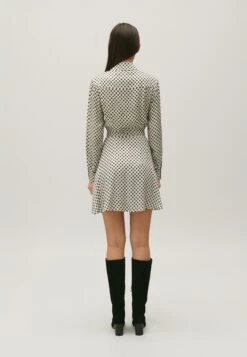 CLAUDIE PIERLOT Rixiemonogramme - Robe Chemise - Print Clair -Anna Field 17dab23e335c40d1b2a0a5d5ee96da36