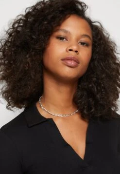 Even&Odd Long Sleeve Collar - T-Shirt À Manches Longues - Black -Anna Field 31891cc446b444e5b3a95f03cbaa3465