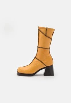 Miista Lois Boots - Bottes - Beige 10 Miista Lois Boots - Bottes - Beige -Anna Field 39bd77c492b047e689186e1235ee568f