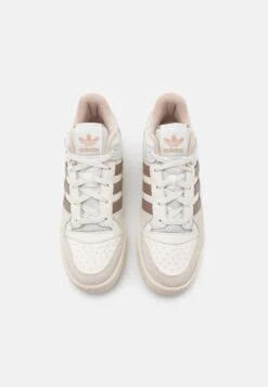 Adidas Originals Forum Unisex - Baskets Basses - Core White/Chalky Brown/Taupe 15 Adidas Originals Forum Unisex - Baskets Basses - Core White/Chalky Brown/Taupe -Anna Field 3aacf48a51584572acecb25c5d32bba3