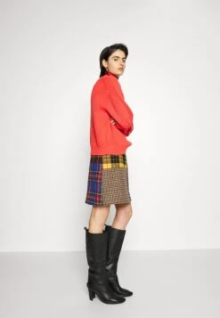 DRYKORN Tildi - Pullover - Orange -Anna Field 3b42ee1ad29249c59f20df2ed4383eab