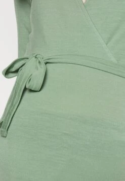 Mamalicious Mlcaylee Tess - T-Shirt Basique - Light Green -Anna Field 413f3b4bada9489e96f26e5110bff3fe