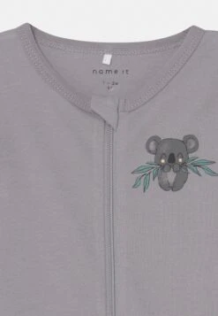 NAME IT Nbnnightsuit Zip Silver Koala Unisex 2 Pack - Pyjama - Grey -Anna Field 6a93e20fac4c4167ba1877cbc5481a4d