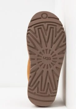 Ugg Neumel - Boots À Talons - Chestnut -Anna Field 70969a2ac1944a81a2eeb360eb7eeb28