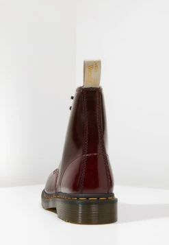 Dr. Martens Winchester Ii Boot 1460 Vegan - Bottines À Lacets - Cherry -Anna Field 755c08d56bda4a5eba7a2316d348f0cf