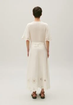 CLAUDIE PIERLOT Radeau - Robe Longue - Ecru -Anna Field 769117739f79425ca6425e7ec9826698