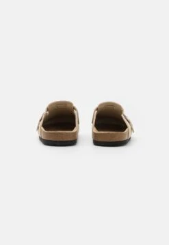 Pier One Leather Unisex - Chaussons - Beige 10 Pier One Leather Unisex - Chaussons - Beige -Anna Field 7fc4209f0b9d443b96717beece6deee4