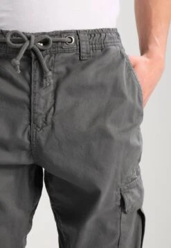 URBAN CLASSICS Jogging - Pantalon Cargo - Darkgrey 12 URBAN CLASSICS Jogging - Pantalon Cargo - Darkgrey -Anna Field 8c85cc755b8948b0850158daeb26790b