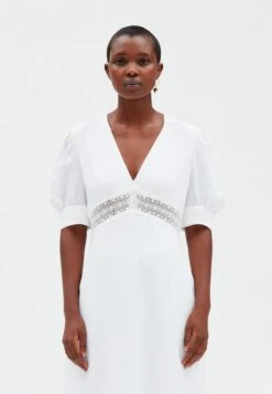 CLAUDIE PIERLOT Rivage - Robe De Jour - Blanc -Anna Field ae85b7be3063478098d040a4e8fed25a